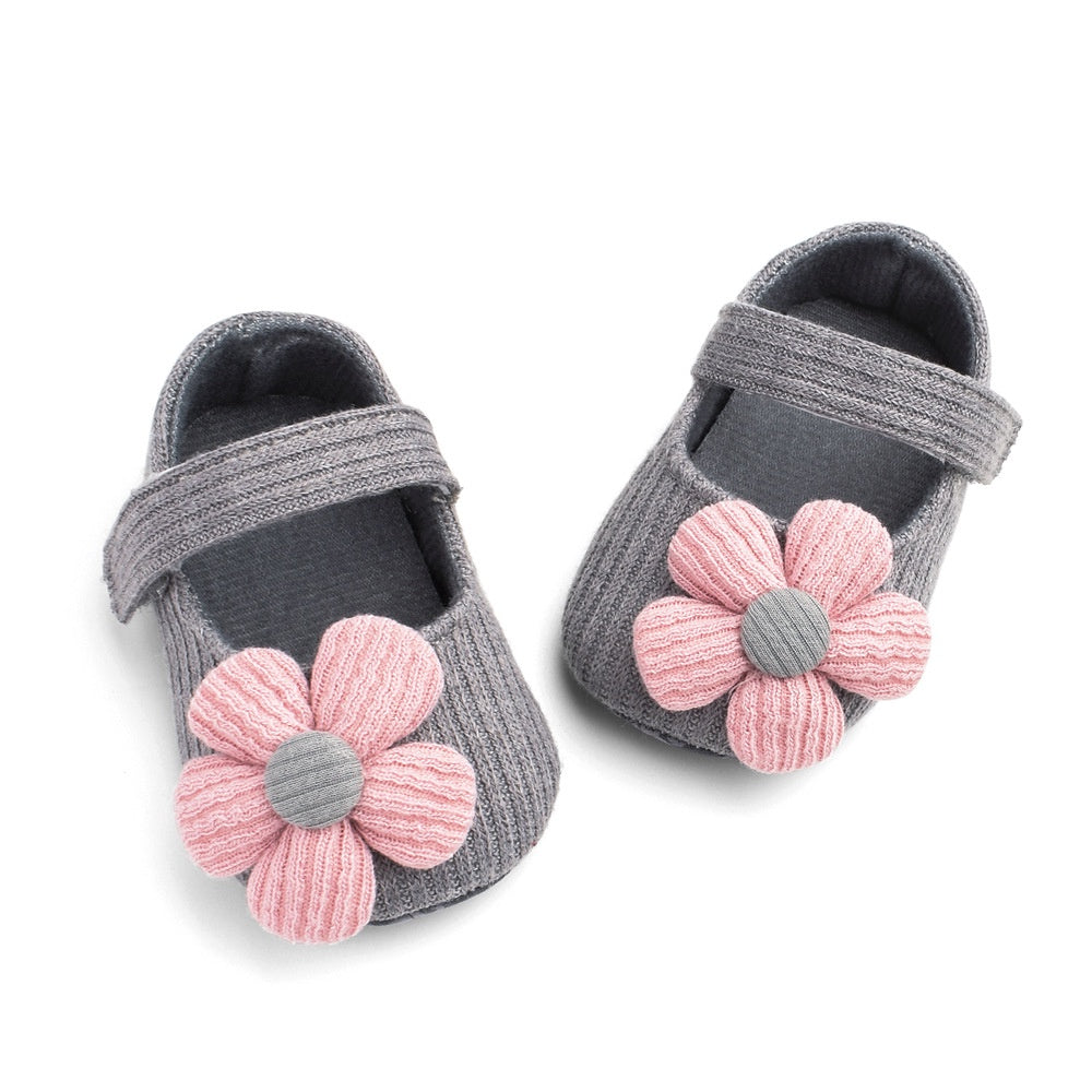 Newborn cozy plush slippers for baby boys and girls