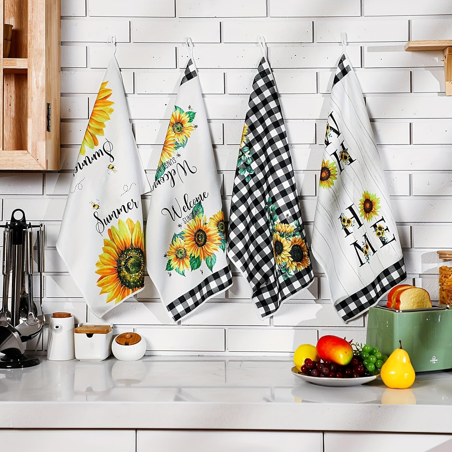 Set of 4 modern sunflower printed dish towels, made of super absorbent soft microfiber for quick-drying and lint-free cleaning in the kitchen. Perfect for seasonal decorative use.