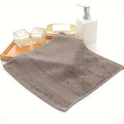 6-piece cotton towel set perfect for the home bathroom. Absorbent, quick-drying, super soft, and skin-friendly. Ideal bathroom supplies.