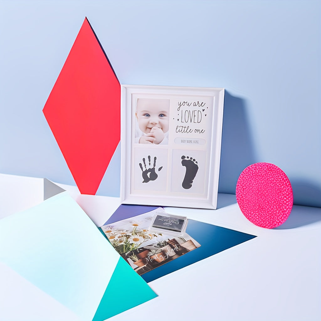 Capture your little one's precious moments with a newborn hand and foot print mud kit. Commemorate their full moon celebration, 100 days milestone, and first birthday with this injection molding photo frame. This children's souvenir can be displayed as a