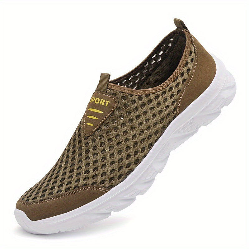 breathable slip-on men's shoes for spring/summer/autumn, large size and wear-resistant