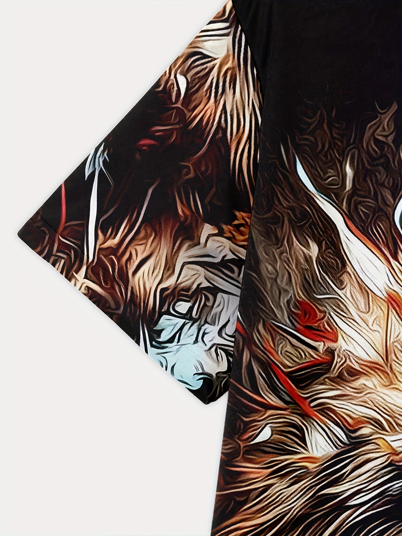 Men's crew neck T-shirt featuring hidden Wolf print