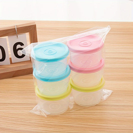 Small plastic sample pudding yogurt cup sealed box for fresh food storage, suitable for refrigeration and microwaving.