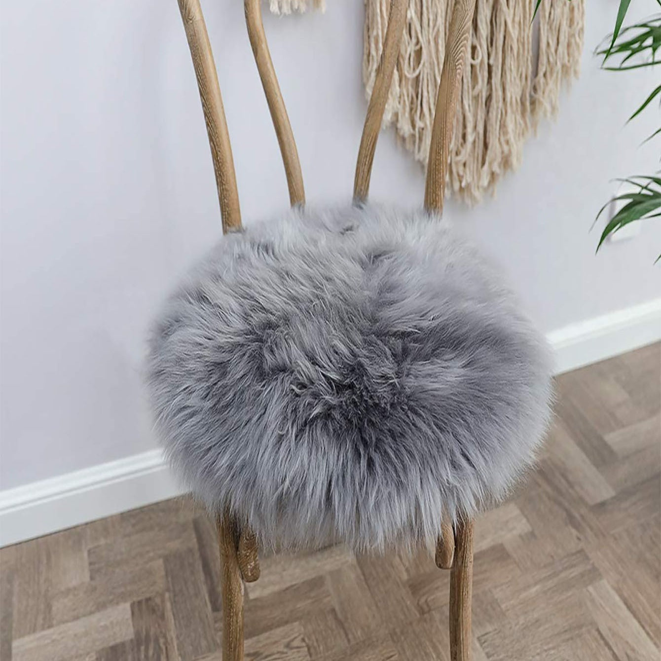 Soft and cozy faux fur chair cover, ideal for adding a touch of luxury to your living room or bedroom décor.