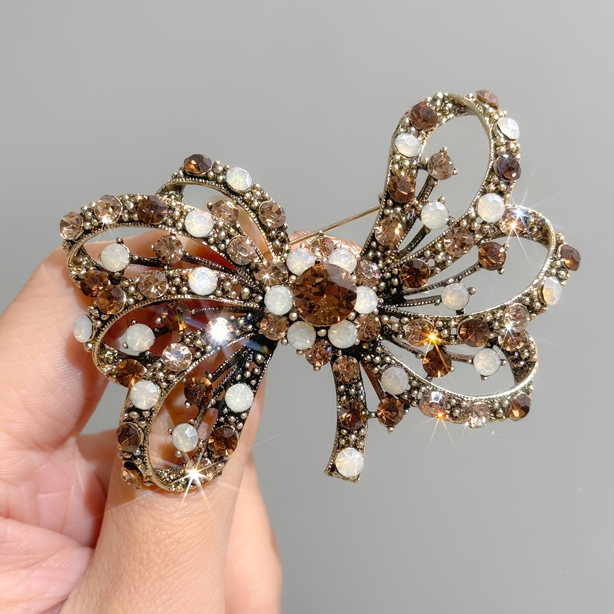 Retro-Style Butterfly Brooch Pin adorned with Rhinestones - Ideal for Elevating Suits & Scarves