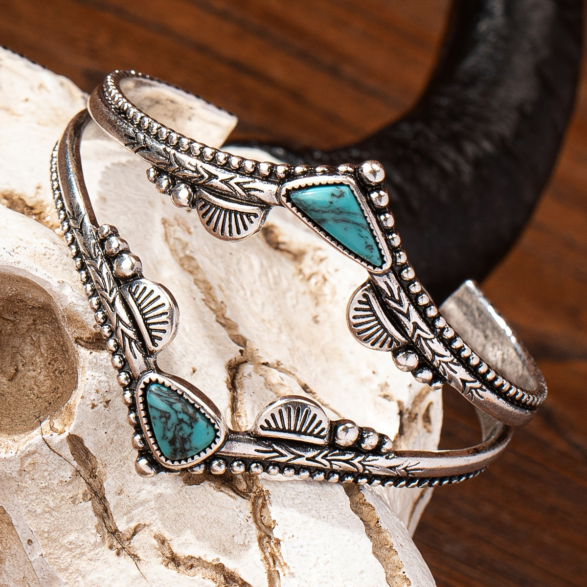 One piece of vintage elegant cuff bangle bracelet made from zinc alloy, featuring a natural blue turquoise stone and leaf design. Suitable for daily and party wear, this bracelet is versatile and does not have any plating. Designed for women.