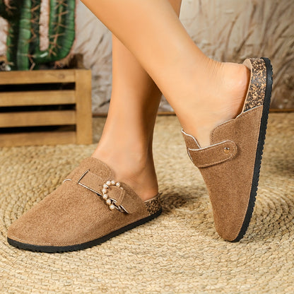 Outdoor women's clogs with cork thick soles in casual retro slip-on style.