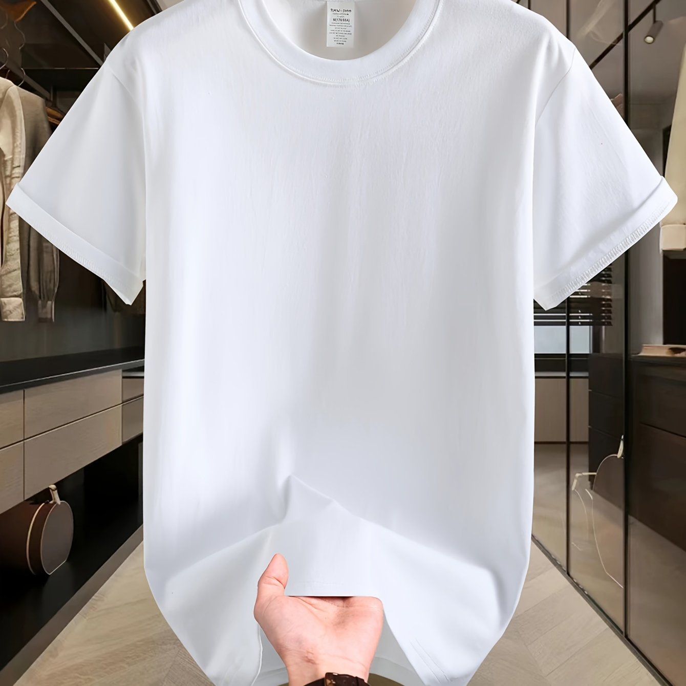 Men's 100% cotton solid T-shirt for summer outdoor activities.