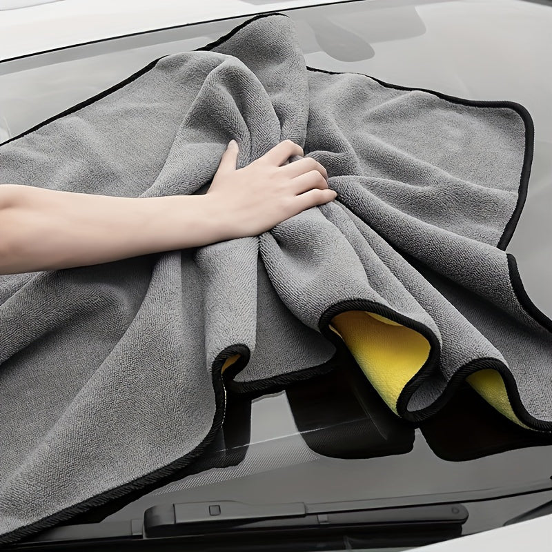 1pc Super Absorbent Microfiber Car Wash Towel for soft and thick car care, cleaning, and maintenance of vehicle exterior, made of polyester.