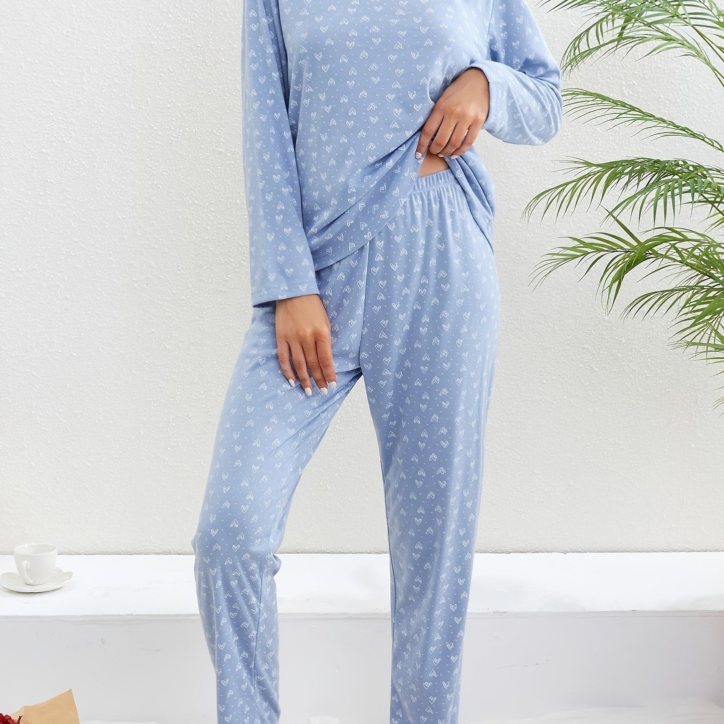 Women's Heart Print Pajama Set with Long Sleeve Top and Elastic Waistband Pants