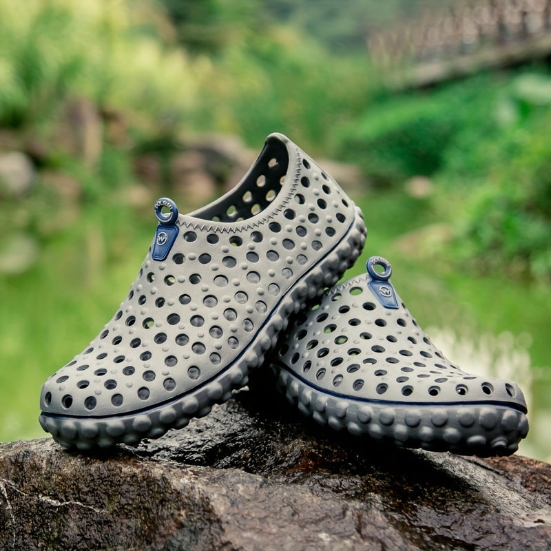 Stylish men's beach shoes made of durable EVA material for outdoor activities.