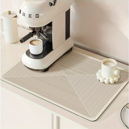 Single geometric striped silicone drying mat with drain pad, ideal for coffee machines, measuring 15.8x11.8in/40x30cm.