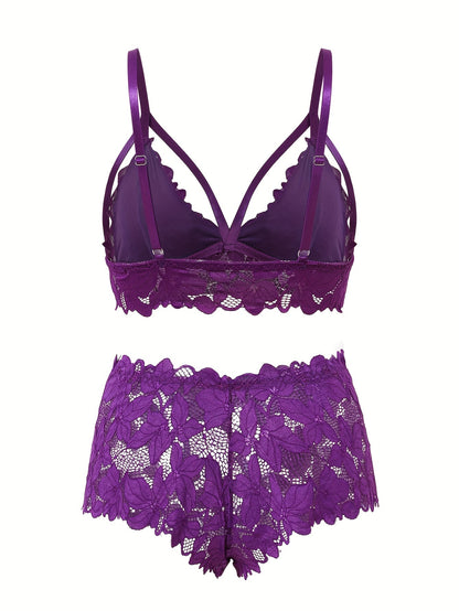 6-piece set of plus size sexy lingerie, featuring floral lace and scalloped trim with bow front. Includes strappy bra and panty.