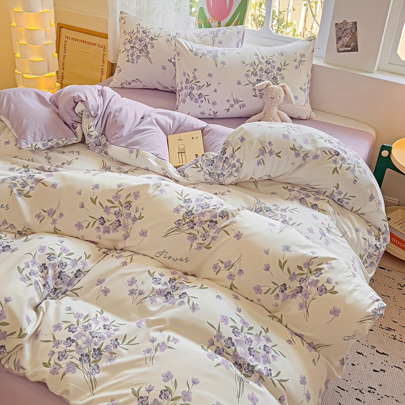 Soft floral print bedding set includes duvet cover and 2 pillowcases, made of breathable polyester with zip closure. Suitable for all seasons, perfect for bedrooms and guest rooms.