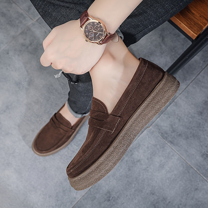 Brown PU slip-on loafers for men, suitable for everyday wear in spring and autumn.