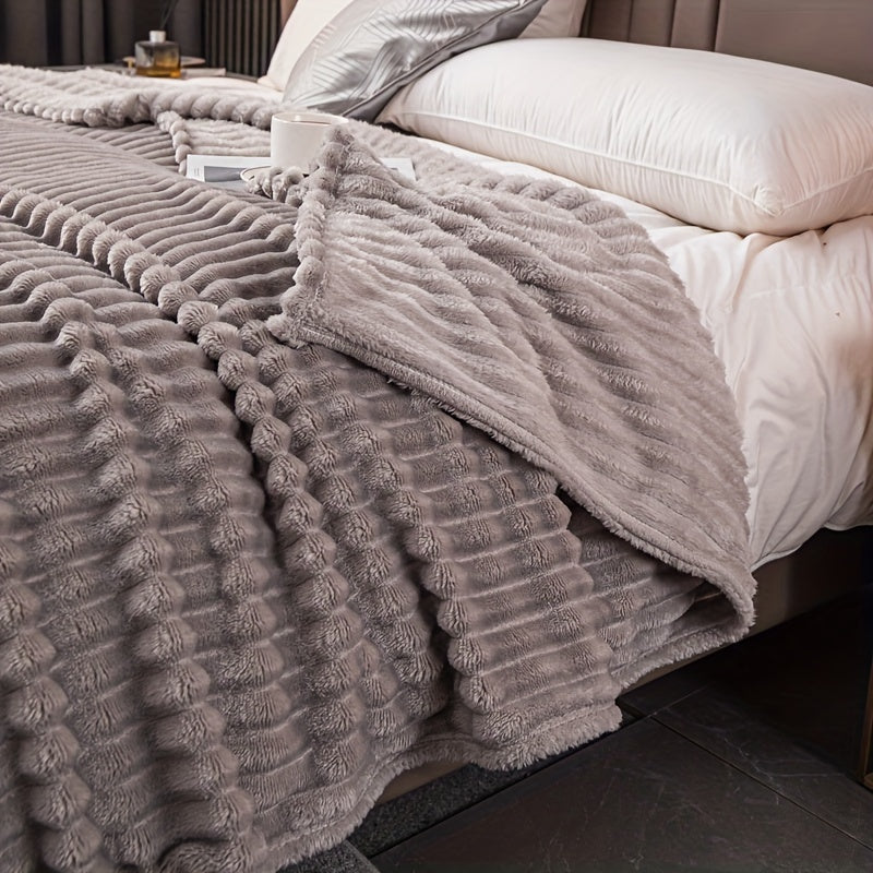 Soft and cozy plush checkered rabbit fur effect blanket in 1 piece - Ideal for staying warm and comfortable on chilly nights. Perfect for snuggling up on the couch, bed, or sofa.