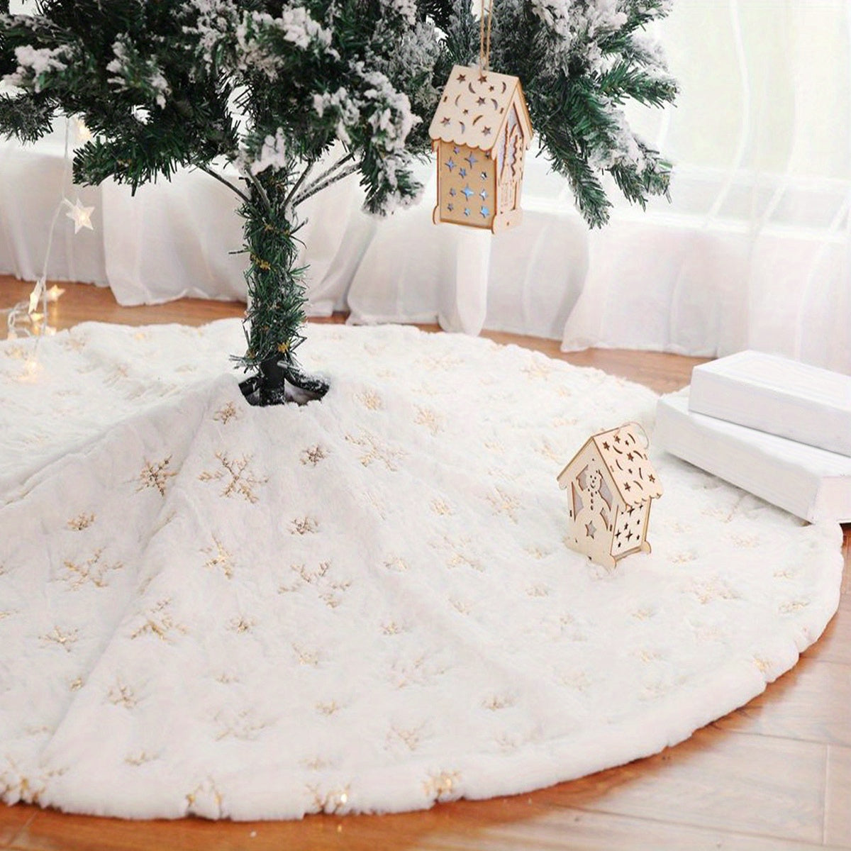 1 Festive Polyester Christmas Tree Skirt with Snowflake Design - Ideal for Holiday Decor in Home, Hotel, and Shopping Mall.