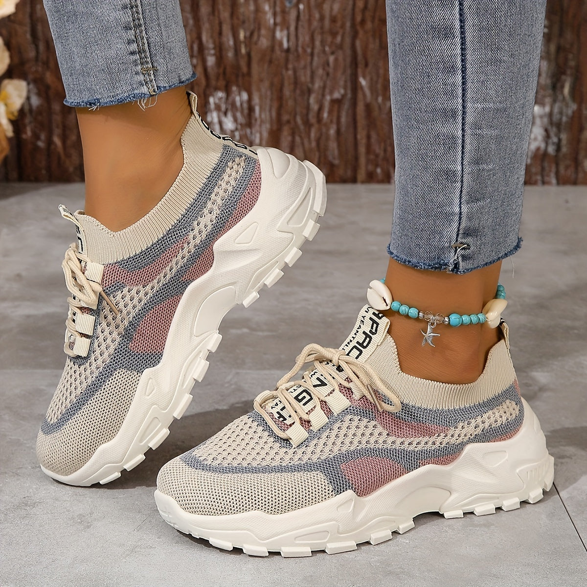 Women's mesh platform sneakers with breathable design, lace-up outdoor shoes for comfort and style in plus sizes.