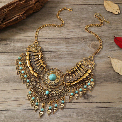 Vintage necklace pendant with ethnic-style collarbone chain for women.