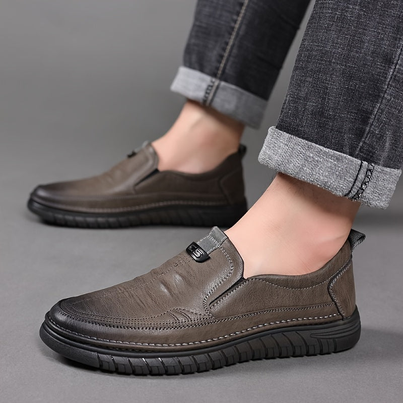 Men's slip-on loafers: rubber grip, casual style, solid color, spring/autumn, PU linings, rubber soles, PU insoles, round toes.