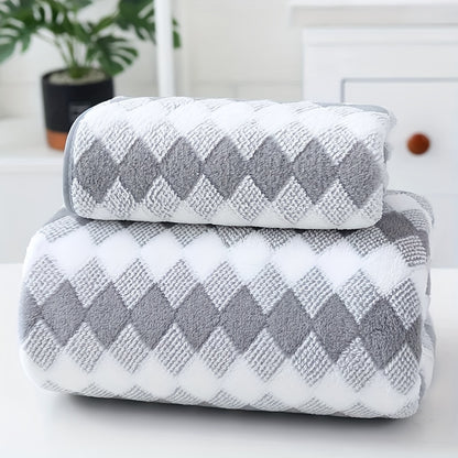 1-piece lattice towel set includes one hand towel and one bath towel. Absorbent and quick-drying face towel, with a super soft and skin-friendly bathing towel. Ideal bathroom supplies for home.