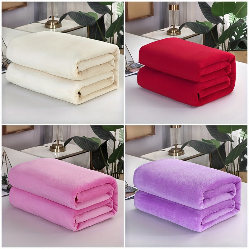 Super soft solid color fleece blanket, perfect for keeping warm in the fall and winter. Can be used as a bed sheet, throw blanket, nap blanket, or as an office or air conditioning blanket.