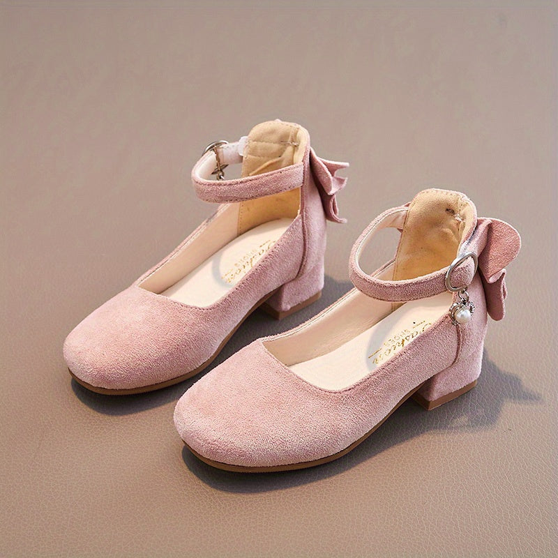 New styles of girls' shoes including princess, dance, and trendy single shoes with small heels.