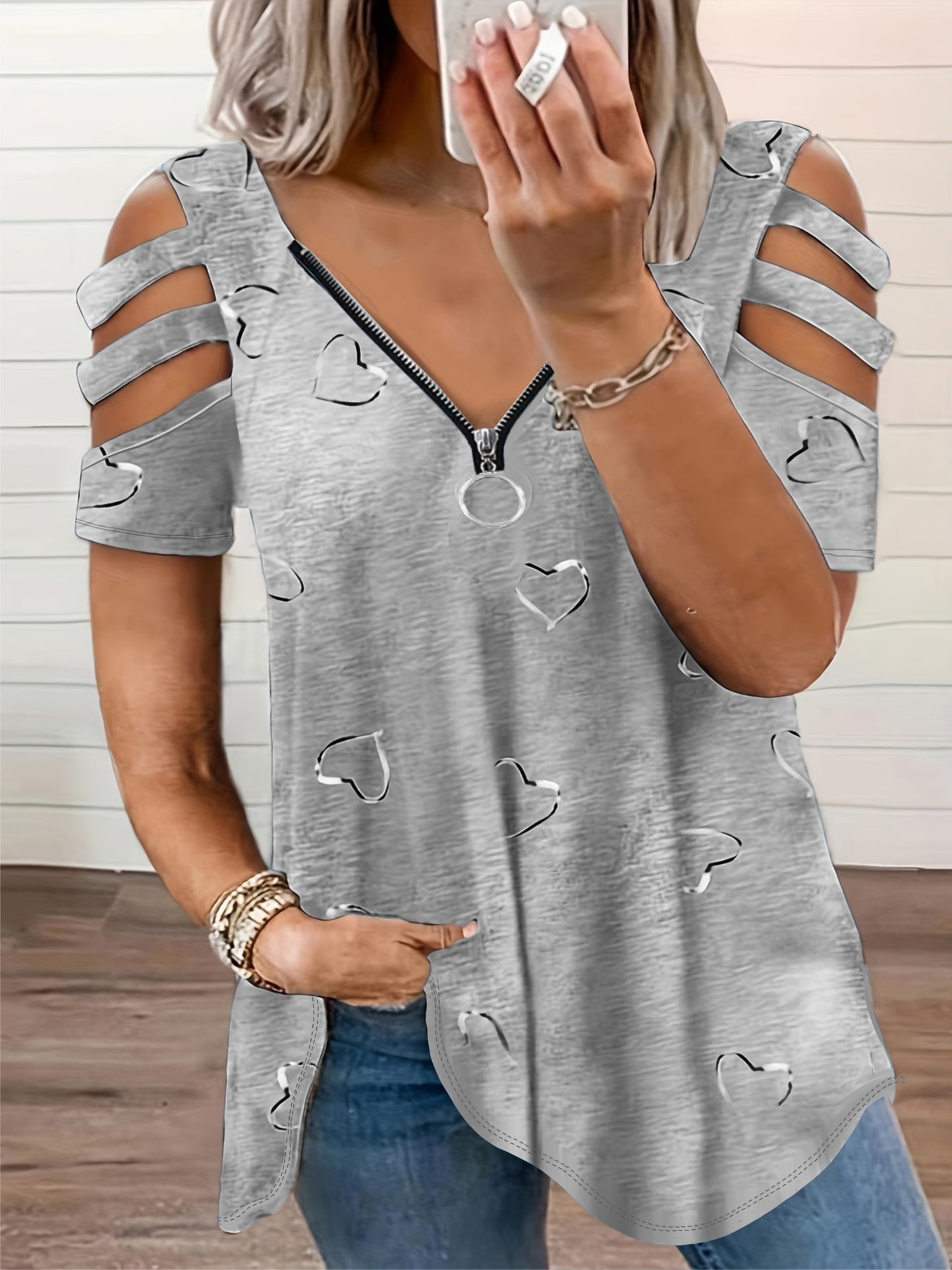 Plus size heart print zipper t-shirt for spring & summer. Casual cut-out short sleeve top for women's plus size clothing.