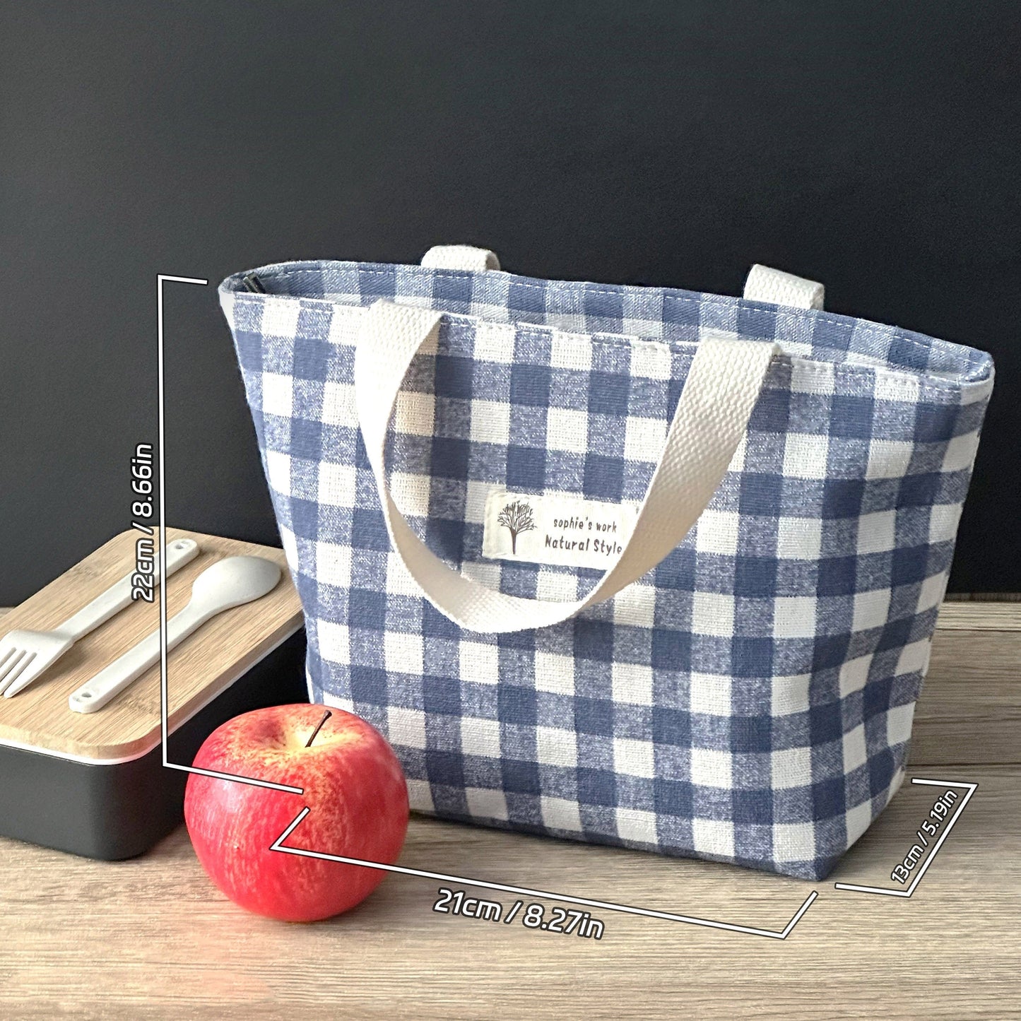 Stay organized and stylish with our plaid insulated lunch bag, made from durable materials to keep your items safe and secure. Available in classic color combinations of black and white, blue and white, and green and white, this lunch bag is versatile