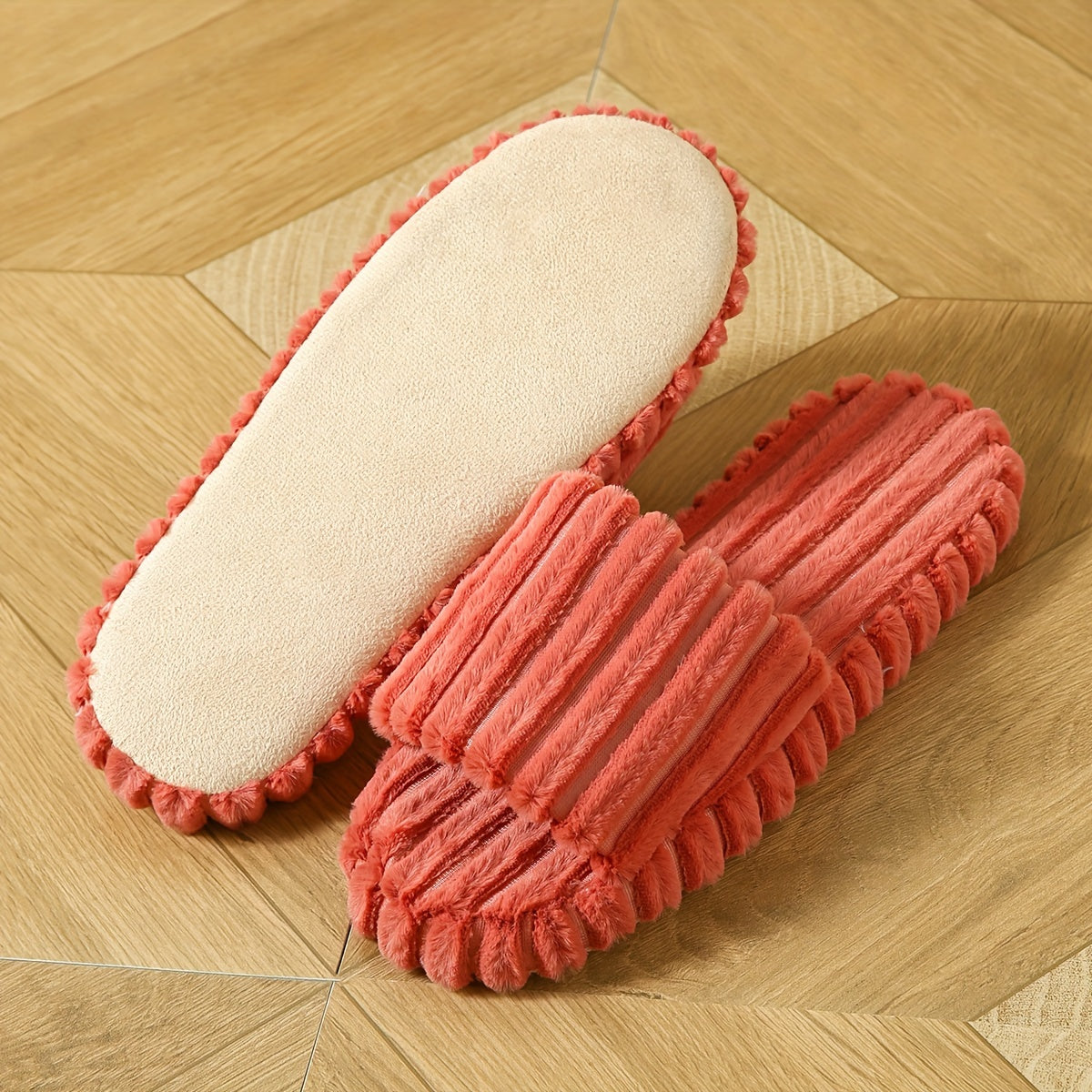 Soft-soled indoor slippers with stripes and open toes for spring and summer.