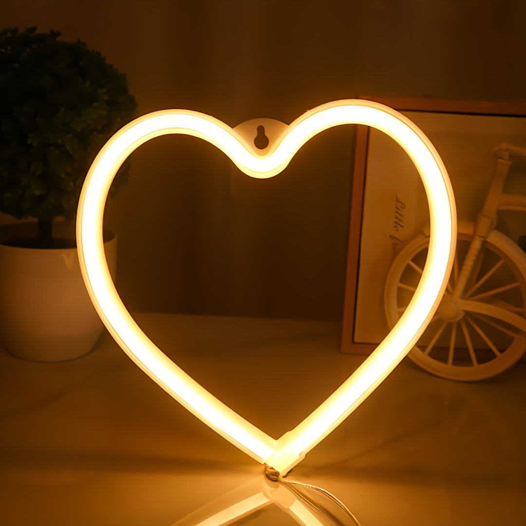 Heart-shaped PhantasyStar neon light, USB or battery powered, 36V decorative lamp for home, ideal gift for Valentine's, Father's Day, Mother's Day, spring, or summer.