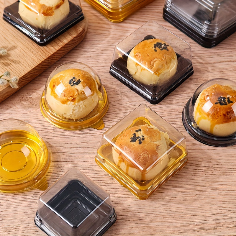 Disposable plastic dessert containers with lids are the perfect solution for storing and showcasing your mini cupcakes. Ideal for birthdays, weddings, holiday gatherings, jewelry making displays, and packaging supplies. Get 50 pieces in this set. Perfect