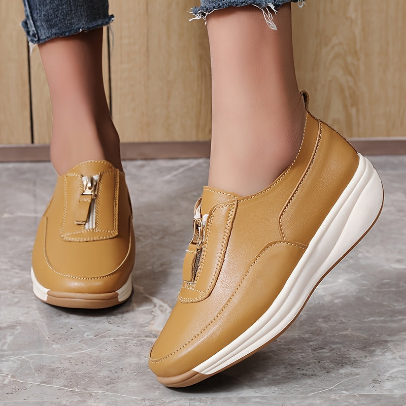 New women's casual flat shoes for spring and autumn, stylish driving shoes, height-increasing loafers.