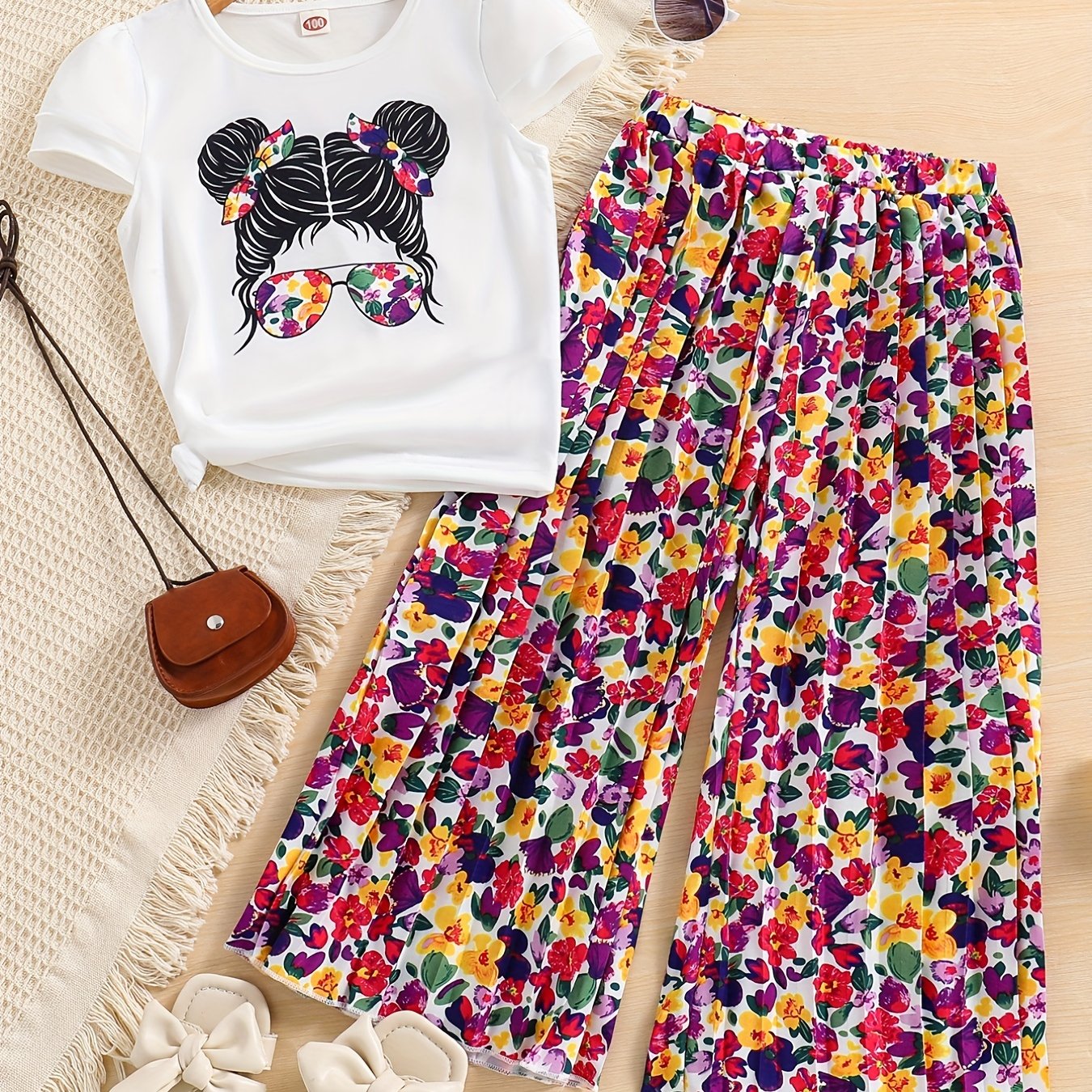 Girls' 2pc set - Cartoon Print T-Shirt & Polka Dot Pants, Casual Summer Outfit. Made of Polyester & Spandex, Regular Fit for Outdoor.