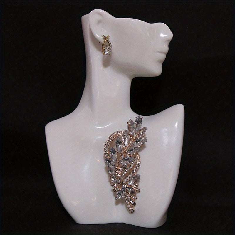 Add a touch of sophistication with our Rhinestone Leaf Brooch Pin - Exquisite design for your dresses and sweaters