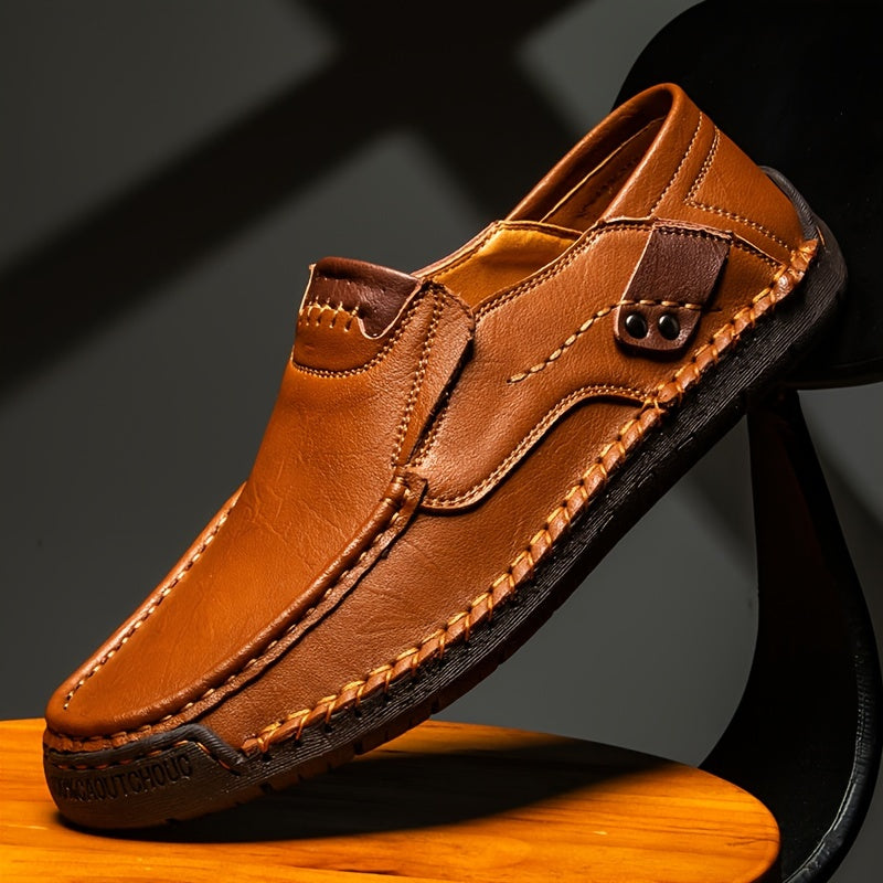 British style lightweight driving shoes for men, both casual and fashionable.