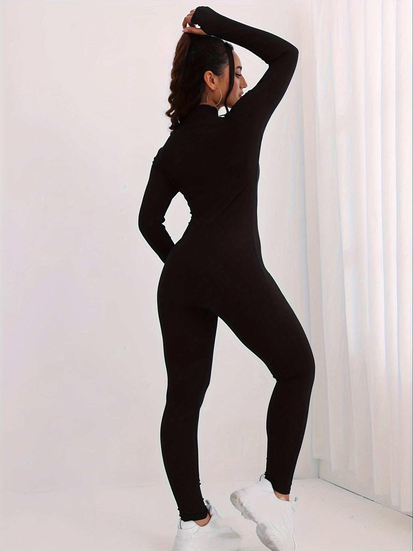 Women's round neck jumpsuit with invisible zipper, no chest pad. Sports and fitness style.