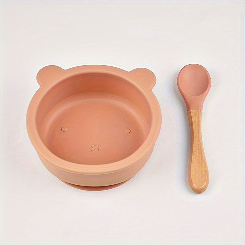 This baby feeding set includes a food grade silicone suction cup bowl with a wooden handle baby food spoon. It is safe for children as it does not contain BPA.