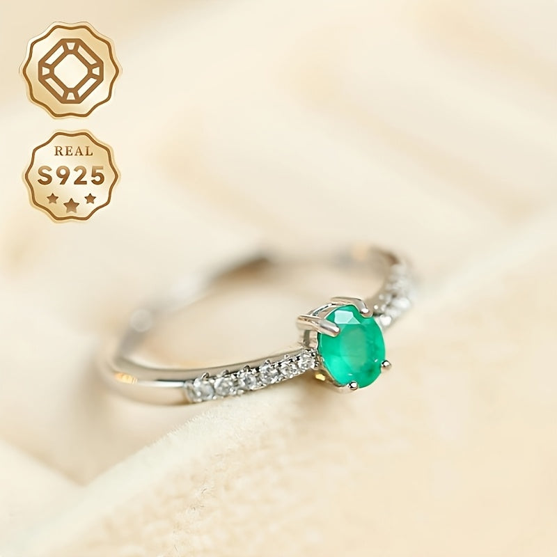 Make her day with this stunning Natural Stone Ring in a beautiful green hue. Crafted from S925 sterling silver, this adjustable open ring features a unique design that will surely make a statement. Please note that the natural stone used means that each