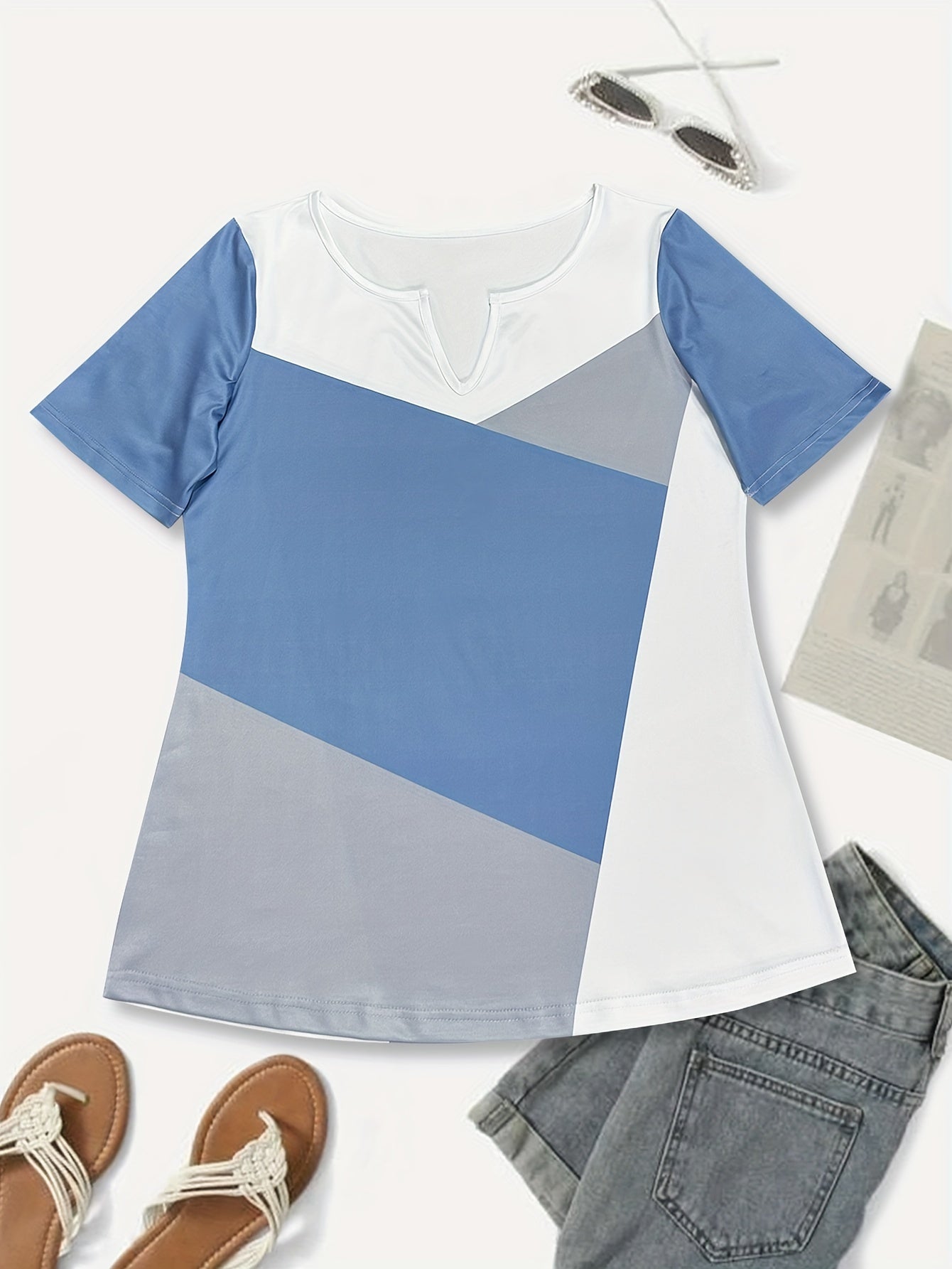 Color block notched neck t-shirt for women, perfect for spring and summer.