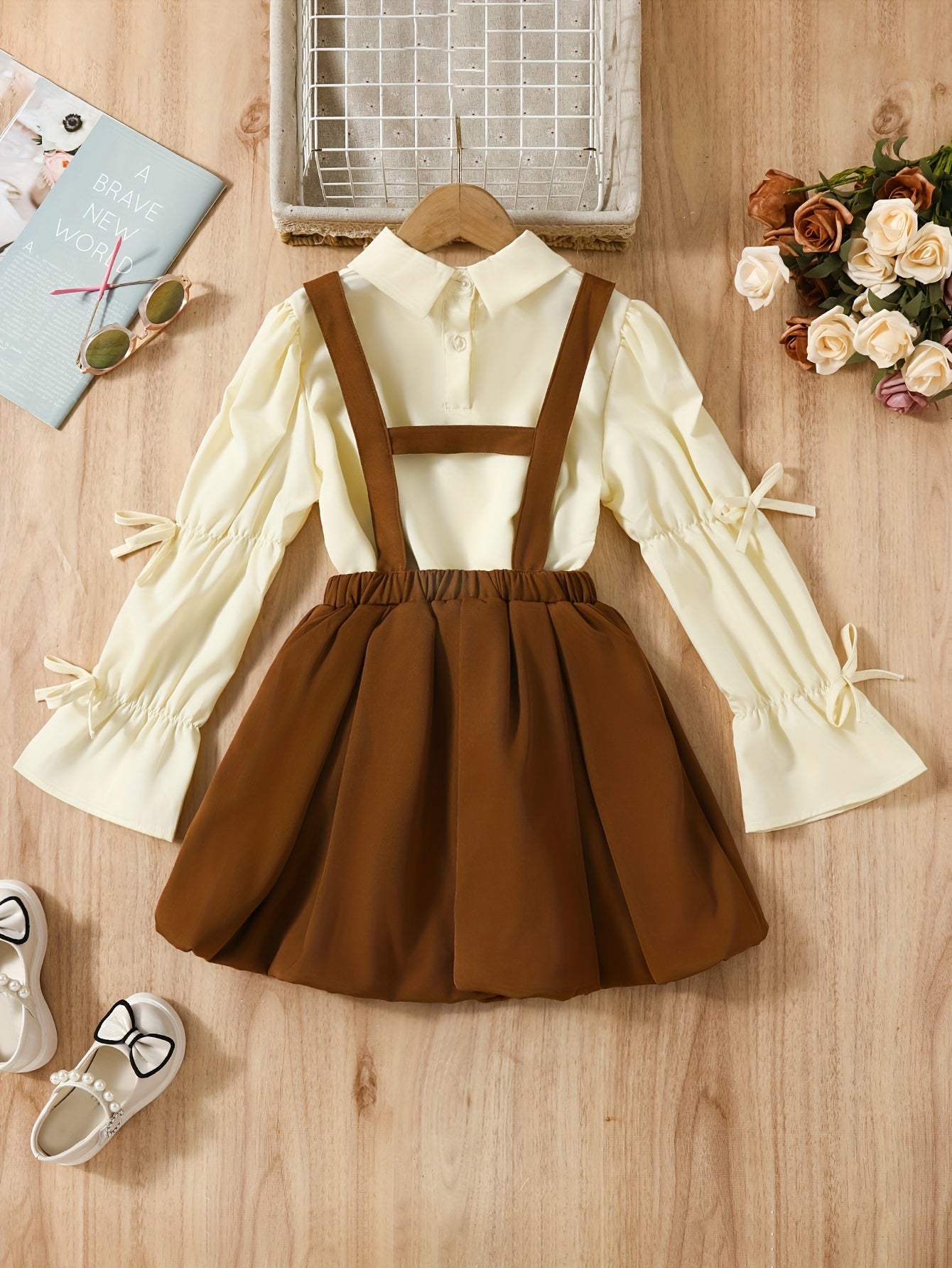 2024 New Girls' Spring/Autumn Outfit: Modern Baroque Pleated Bow Shirt with Suspender Skirt, Two-Piece Set.