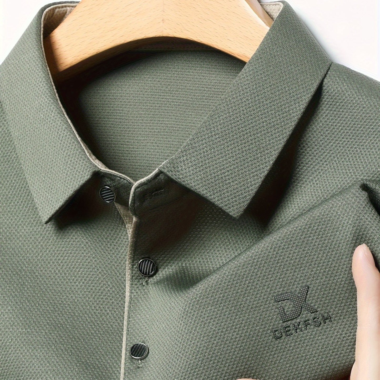 Men's breathable shirt with letter print, perfect for golf and outdoor activities. Made of polyester, features a button-up collar, regular fit, ideal for spring and fall.