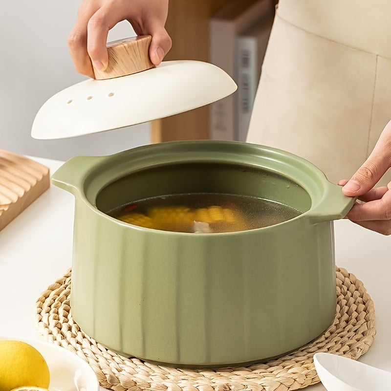 Large 2.8L Matcha Green Ceramic Casserole with Handle - Non-Stick, Easy to Clean Cooking Pot Perfect for Entertaining at Dinner Parties