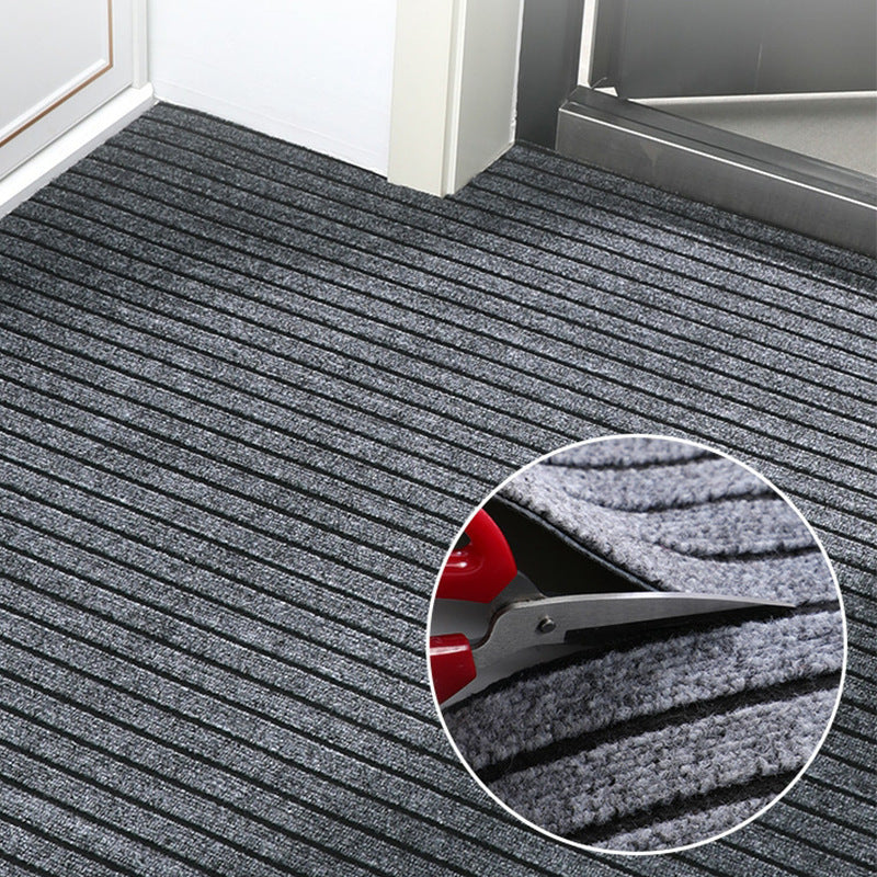 Gray Striped Door Mat with Customizable, Anti-Slip, Waterproof, and Dust-Removing Features - Perfect for Outdoor Use. Easy to Clean, Cut-to-Fit Design, and Durable.