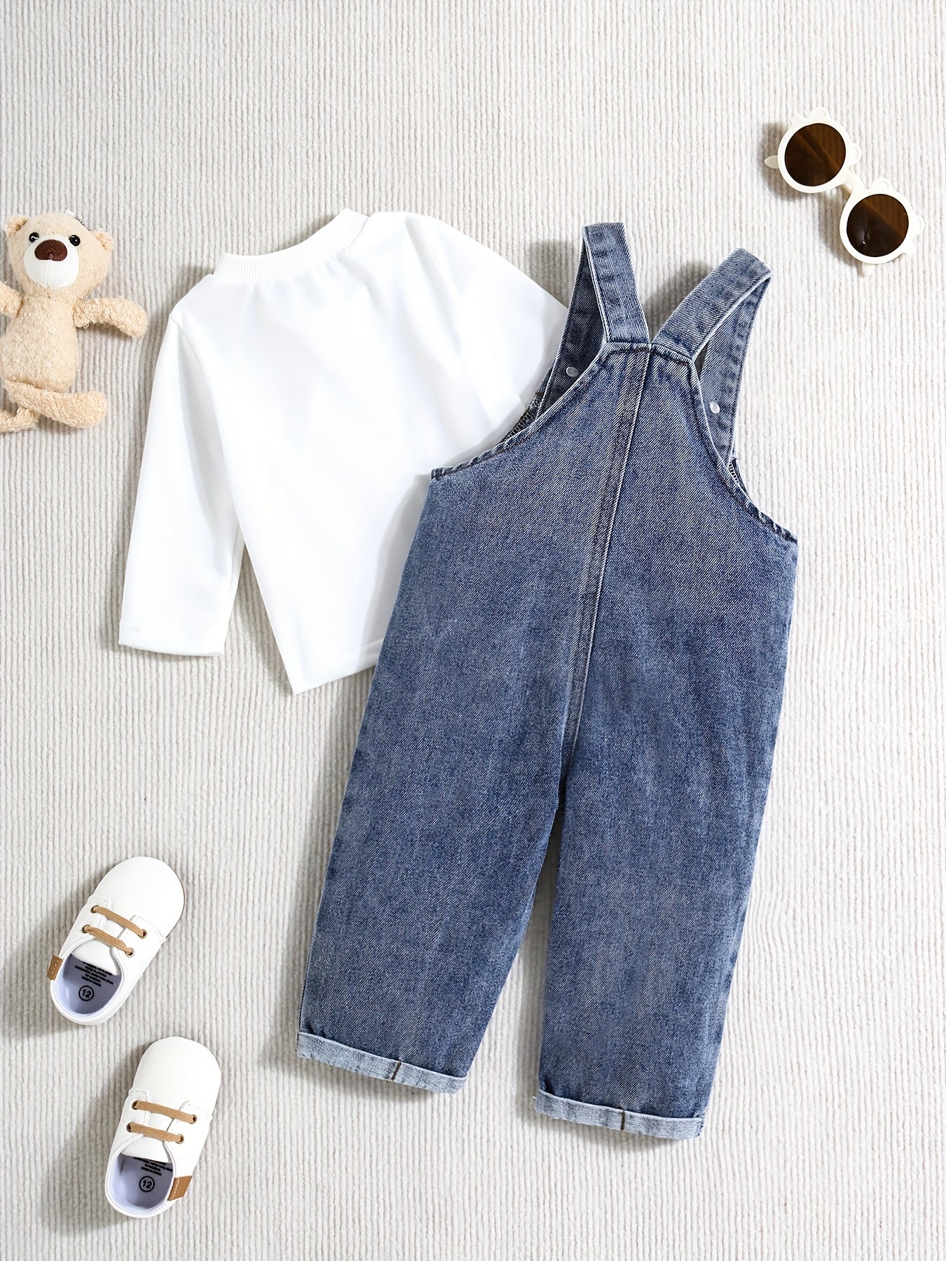 Boys' denim overalls set with bear design - casual, machine washable for spring/fall, leisure style, perfect for outdoor use in spring/autumn.