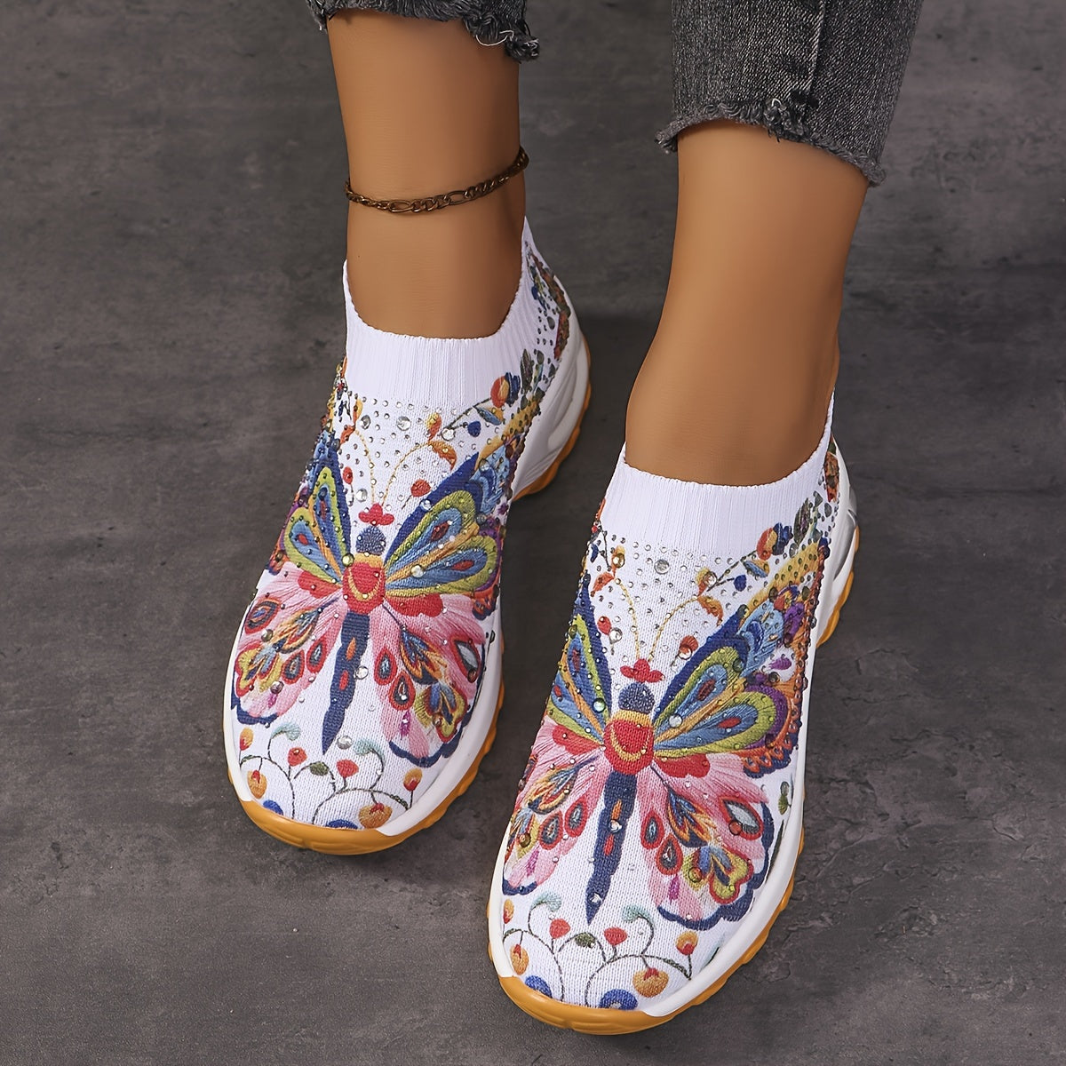 Women's fashion sneakers with breathable fabric, slip-on style, positioning printing, EVA sole, and Taizhou Exclusive design.