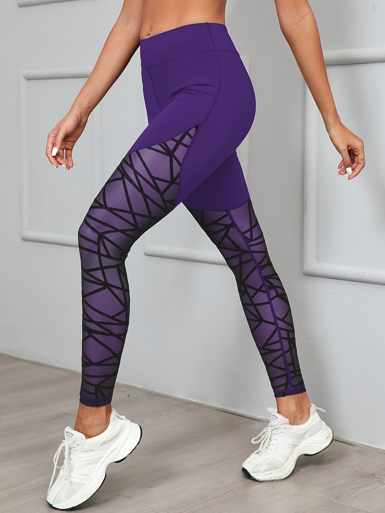 High waist geometric mesh leggings for daily fitness and yoga, women's activewear.