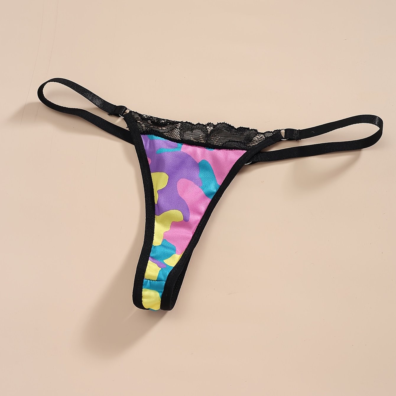 Geometric-pattern thong with lace detail, 95% polyester, 5% elastane, adult v-string panties