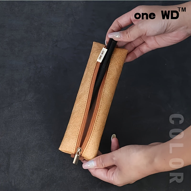 WD Back-to-School 2025 Collection: Lightweight pen sleeve made from Dupond paper with zipper closure - a stylish and durable pencil case for students, ideal for school supplies.