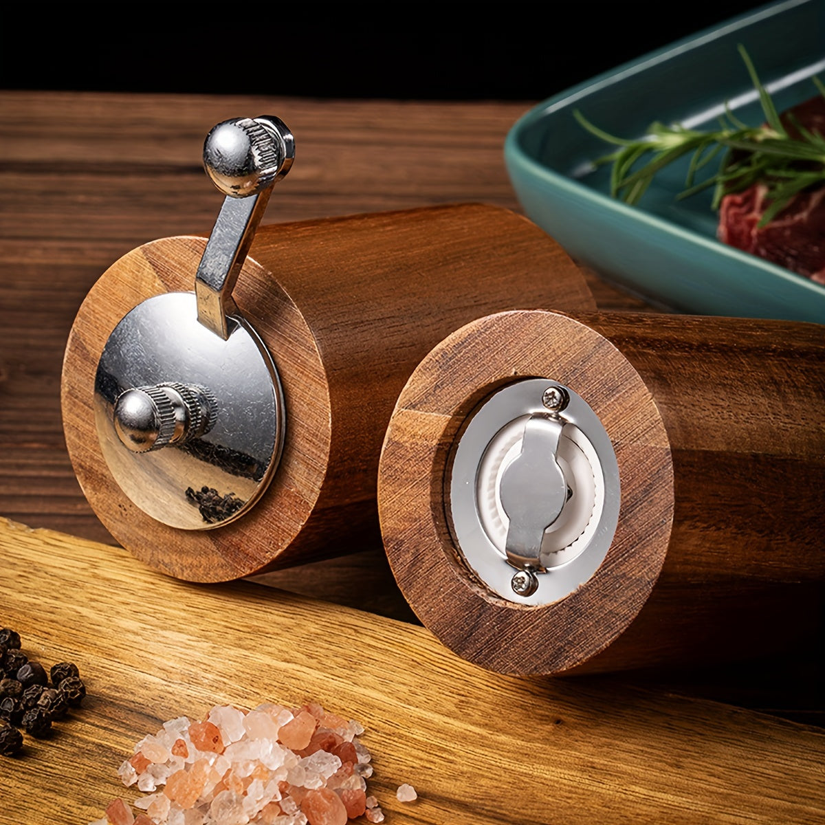 Get rid of the complexities of modern cooking appliances with the 1PC Manual Wooden Pepper Grinder. This solid wood hand crank pepper mill is perfect for grinding black peppercorns and sea salt without the need for electricity. Elevate your kitchen